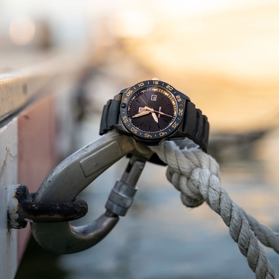 驚きの値段 ルミノックス メンズ 腕時計 アクセサリー Men's Swiss Chronograph Pacific Diver Blue  Rubber Strap Watch 44mm No Color